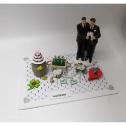 Geldgeschenk Männerhochzeit schwul – Geschenkidee mit Wein und Hochzeitstorte auf Leinwand
