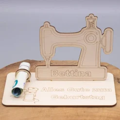 Geldgeschenk Nähmaschine - aus Holz personalisiert
