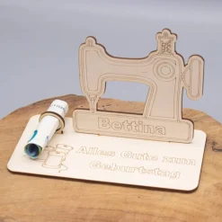 Geldgeschenk Nähmaschine - aus Holz personalisiert