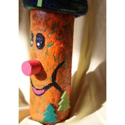 Geldgeschenk  OSSI SNOW, nette Idee zum Nikolaus, witziges Upcycling-Projekt, gestaltet mit Acrylfarbe, Wolle und Filz