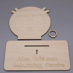 Geldgeschenk Saugroboter - aus Holz personalisiert