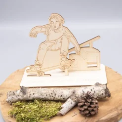 Geldgeschenk Skateboardfahrer - aus Holz personalisiert