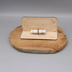 Geldgeschenk Switch - aus Holz personalisiert