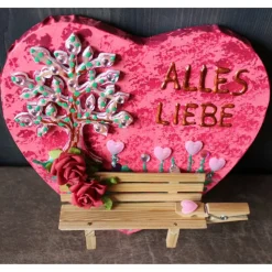 Geldgeschenk zu Geburtstag Muttertag Vatertag BAUM & BANK, Collage, abstrakt gestaltet auf einem herzförmigen Keilrahmen