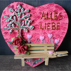 Geldgeschenk zu Geburtstag Muttertag Vatertag BAUM & BANK, Collage, abstrakt gestaltet auf einem herzförmigen Keilrahmen