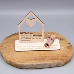 Geldgeschenk Zuhause - aus Holz personalisiert