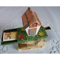 Geldgeschenk zum Hausbau oder Umzug, auf kleiner Palette