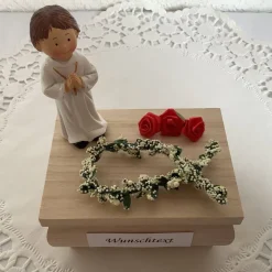 Geldgeschenk zur Kommunion oder Firmung für Junge mit Fisch auf Holz-Box als Geschenk mit Kreuz zum Geld verschenken