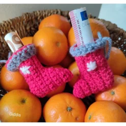 Geldgeschenke in weihnachtlicher Verpackung, 2er-Set