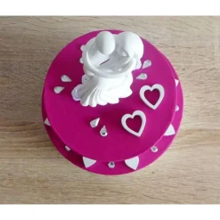 Geldgeschenkverpackung zweistöckige Torte mit Brautpaar und Verzierungen (pink-weiß)