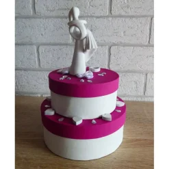 Geldgeschenkverpackung zweistöckige Torte mit Brautpaar und Verzierungen (pink-weiß)