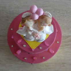 Geldgeschenkverpackung zweistöckige Torte mit Brautpaarfigur - Frauen
