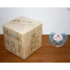 Geschenk zur Geburt, personalisiert, weiß I Holzwürfel/Erinnerungswürfel mit Geburtsdaten, weiß