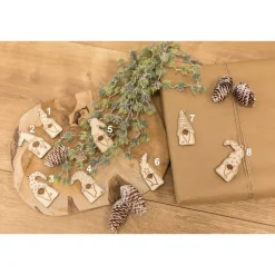 Geschenkanhänger Wichtel / Weihnachtsanhänger aus Holz / Weihnachtsbaumschmuck