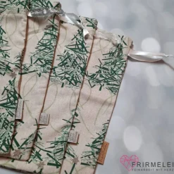 Geschenkbeutel - beige mit grün gestrichelten Tannen (Varianten)