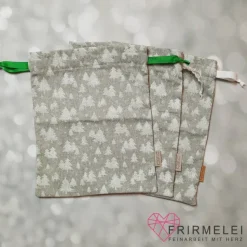 Geschenkbeutel - dezentes grün mit kleinen Tannen (Varianten)