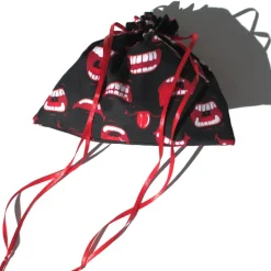 Geschenkbeutel Gruselschnuten aus Baumwolle –  Geschenkverpackung mit Grusel-Muster