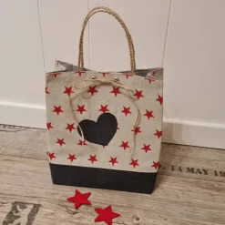 Geschenkbeutel mit Ösen und Henkel