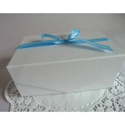 Geschenkbox, Erinnerungsbox zur Geburt/Taufe, personalisiert/individualisierbar mit den Geburtsdaten