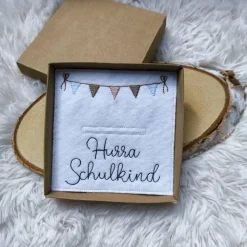 Geschenkbox "Schulkind Wimpel"