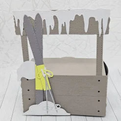 ​Geschenkbox Ski-Wichtel neongelb | Handgefertigt | Box für Geldgeschenke & Gutscheine | Abnehmbarer Anhänger