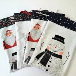 Geschenkebeutel Nr. 1-4 aus Baumwolle Patchworkstoff – Weihnachtsmotive, gefüttert, 20x30cm, Handmade