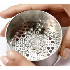 Geschenke-Set | lupenreiner natürlicher Diamant 0.02ct 1,60 - 1,70 mm | Feines Weiss