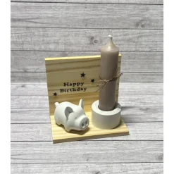 Geschenkidee zum Geburtstag „Happy Birthday“ Kerzenhalter Kerze Schweinchen Glücksschwein Schwein Raysin Holz Geschenk