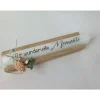 Geschenkkerzen - Stabkerze mit Spruch -Für wundervolle Momente- Dekoriert mit Holz - Freundinnengeschenk