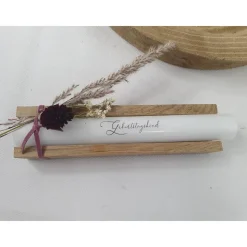 Geschenkkerzen - Stabkerze mit Spruch -Geburtstagskind- Dekoriert mit Holz