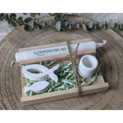 Geschenkset Kommunion, Kommunionkerze, Geschenk, Kerze mit Kerzenständer, Kerze und Fische/Schiffchen, Raysin