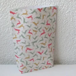 Geschenktüte Hirschmosaik, mit springenden Hirschen, 2 Stück Bodenbeutel-Papiertüten