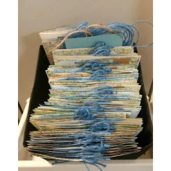 Geschenktüten aus Weltatlasseiten