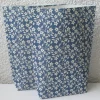 Geschenktüten Blümchen auf Blau, 2 Stück geblümte Bodenbeutel-Papiertüten, Bodenbreite variabel