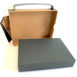 Geschenkverpackung in Kofferoptik aus Karton für ein Geldgeschenk zum Urlaub oder Reisegutschein (18x13,5x3,3 cm)