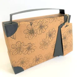 Geschenkverpackung in Kofferoptik aus Karton für ein Geldgeschenk zum Urlaub oder Reisegutschein (18x13,5x3,3 cm)