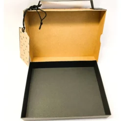 Geschenkverpackung in Kofferoptik aus Karton für ein Geldgeschenk zum Urlaub oder Reisegutschein (18x13,5x3,3 cm)