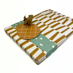 Geschenkverpackung Set SWEET CARAMEL Geschenkpapier Aufkleber Anhänger und Tüten in süßen Designs