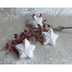 Gestrickte Sterne in Weiß - Als Tischdeko zur Weihnachtszeit