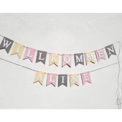 Girlande Willkommen in zarten Pastellfarben auf Wunsch personalisiert
