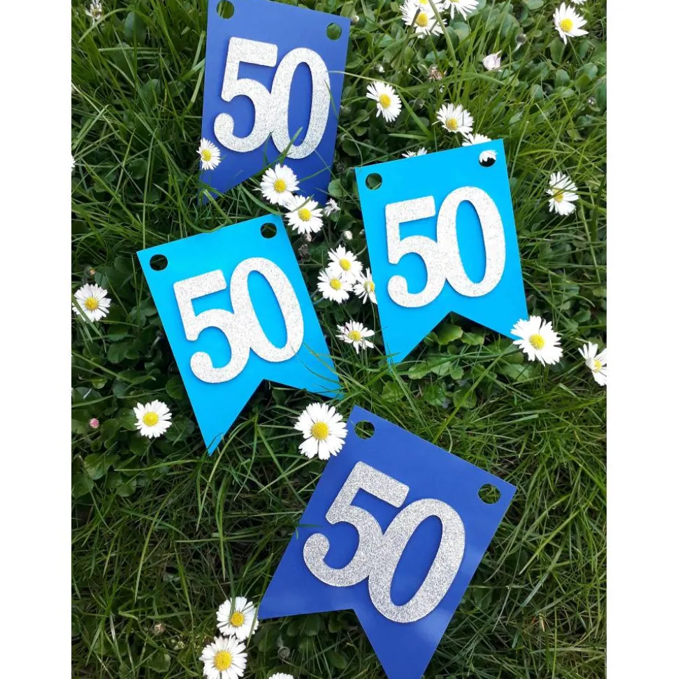 Girlande zum 50. Geburtstag in silber und blau. Handgefertigte Papierdeko, Wimpel, Wimpelkette, Glitzer Silber.