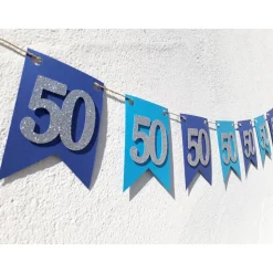 Girlande zum 50. Geburtstag in silber und blau. Handgefertigte Papierdeko, Wimpel, Wimpelkette, Glitzer Silber.