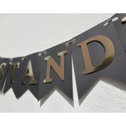 Girlande zur bestandenen Prüfung / Personalisierbar / Abschluss Bachelor Master Wimpelkette zum Schulabschluss Gold und