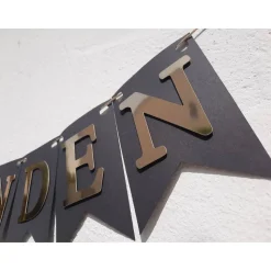 Girlande zur bestandenen Prüfung / Personalisierbar / Abschluss Bachelor Master Wimpelkette zum Schulabschluss Gold und