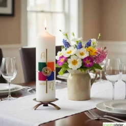 Glanz der Auferstehung – Handverzierte Osterkerze mit Kreuz, Sonne, Kachel-Motiven & Alpha/Omega