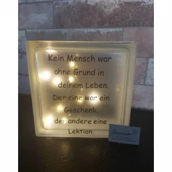 Glasbaustein "Lektion"