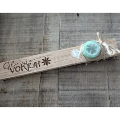 Glücksbringer Holzklötzchen graviert mit kleinem Bonbon, süßes Geschenk, Geschenkidee