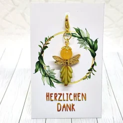 Glücksbringer Waldelfe goldfarben/gelb – Handgemachter Elfen-Anhänger als Geschenk