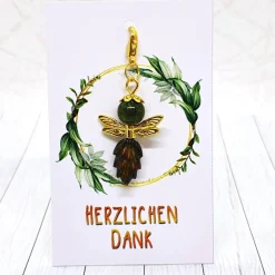 Glücksbringer Waldelfe goldfarben/dunkelgrün – zauberhafter Elfen-Anhänger als Geschenk