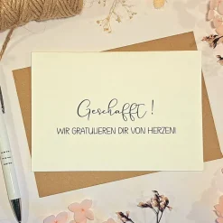 Glückwunschkarte Geschafft! – Edle Abschlusskarte für Abitur, Führerschein, Studium oder Ausbildung mit Umschlag